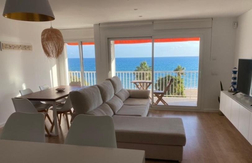 Apartamento Frente Al Mar Canet De Mar Eksteriør billede
