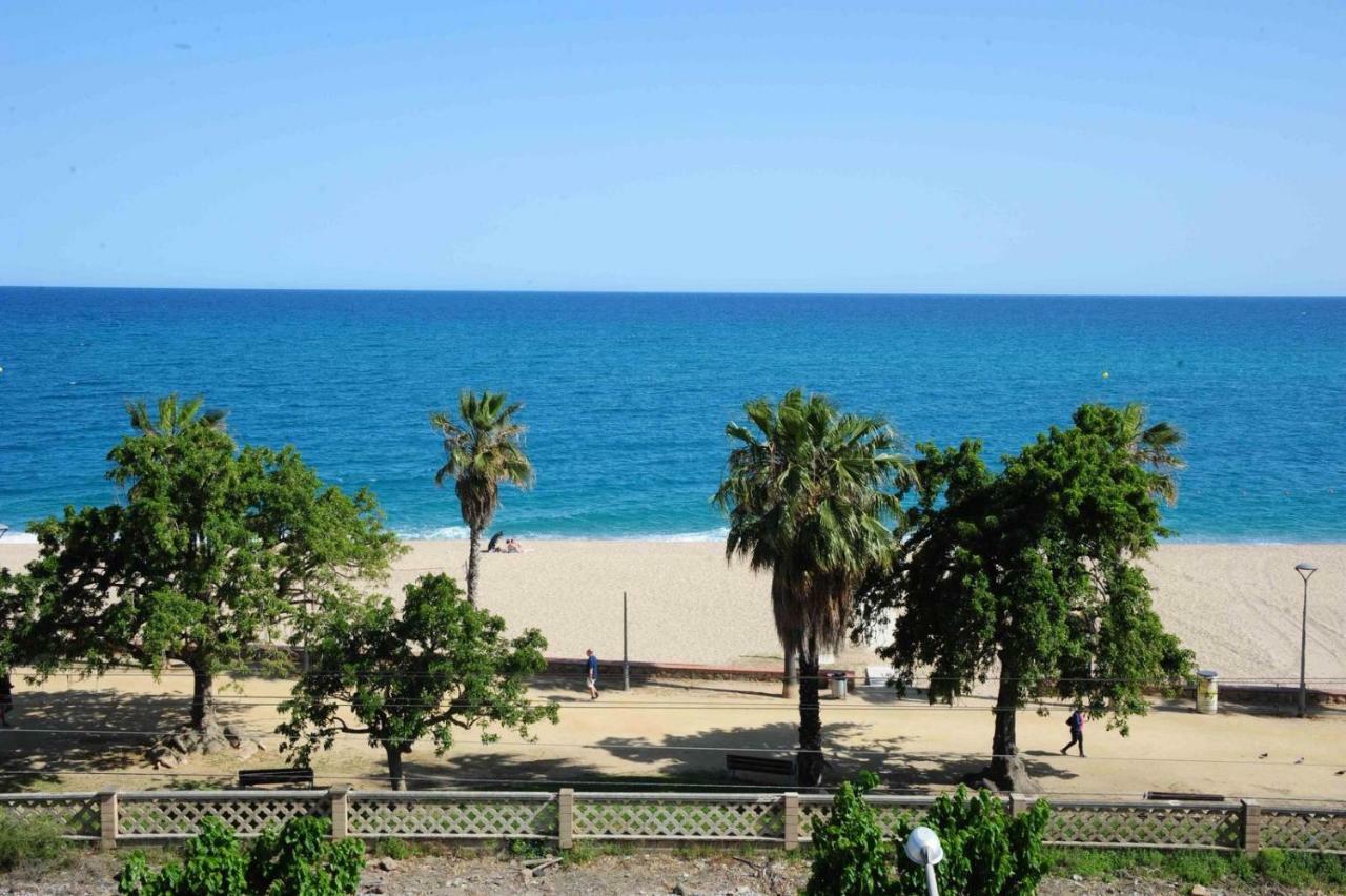 Apartamento Frente Al Mar Canet De Mar Eksteriør billede